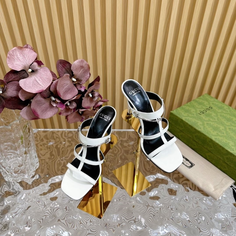 G*u*i high heels